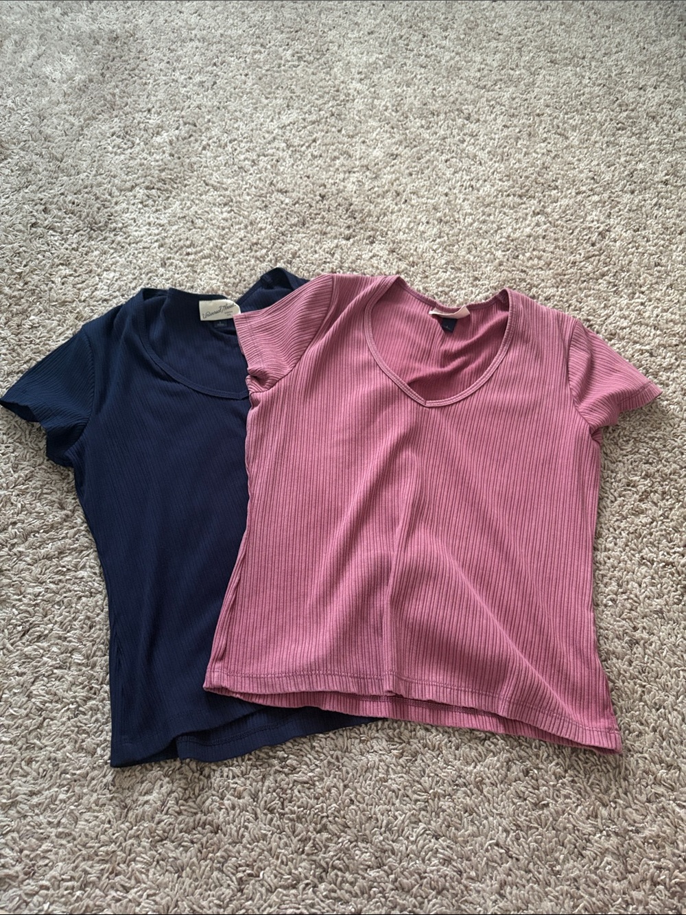 Universal Thread Ribbed V-Neck Short Sleeve Tee - Pink & Navy